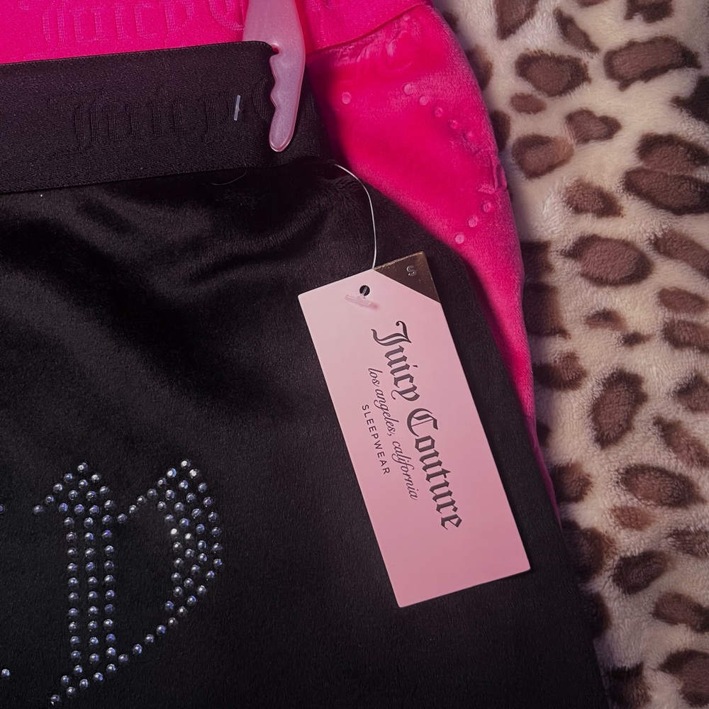 SOLD! Juicy Couture Velour Shorts